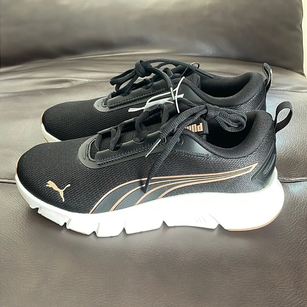 Puma Shoes - Picture 3 of 5